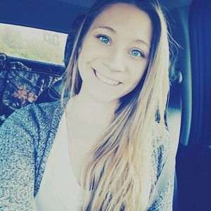 Meet your Posher, Brittany